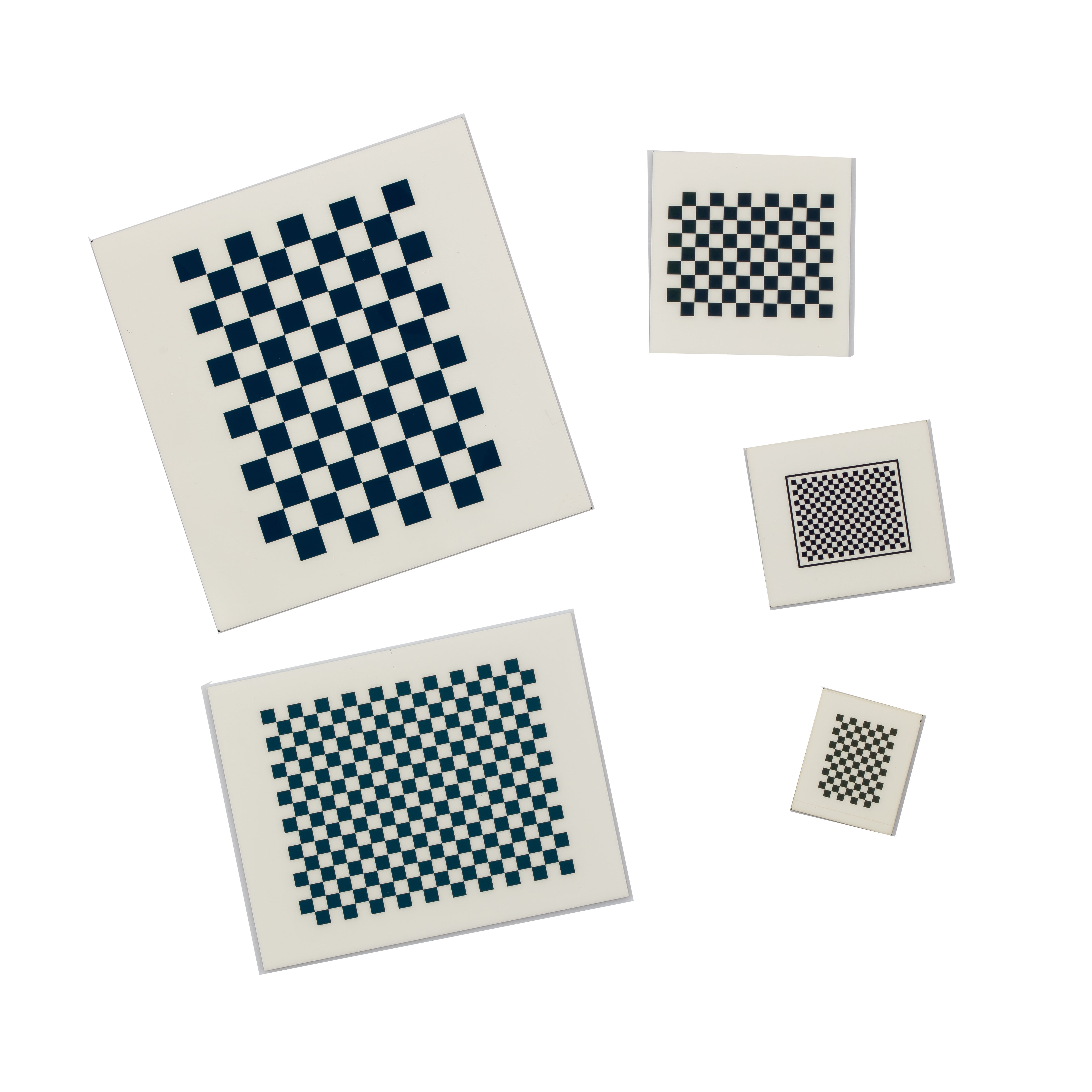 تطبيق لوحة المعايرة البصرية في الصناعة الطبية